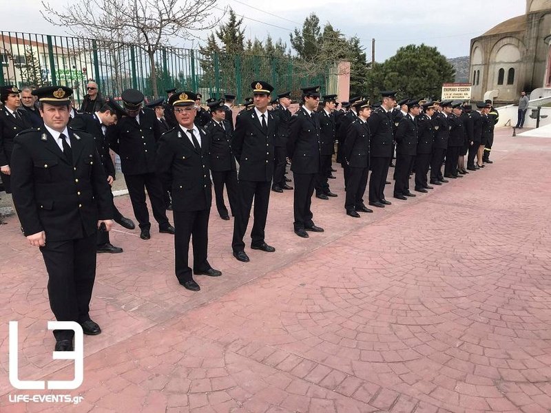 Θρήνος στην κηδεία του πυροσβέστη στη Θεσσαλονίκη [εικόνες & βίντεο] | iefimerida.gr 2