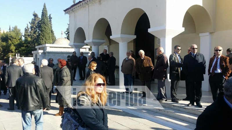 Πλήθος κόσμου στο τελευταίο αντίο στη Βάσω Μεϊμαράκη -Ολη η ΝΔ στην κηδεία [εικόνες] | iefimerida.gr 42