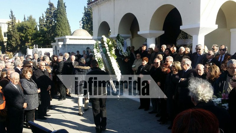 Πλήθος κόσμου στο τελευταίο αντίο στη Βάσω Μεϊμαράκη -Ολη η ΝΔ στην κηδεία [εικόνες] | iefimerida.gr 44