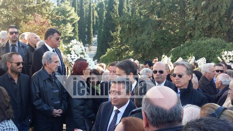 Πλήθος κόσμου στο τελευταίο αντίο στη Βάσω Μεϊμαράκη -Ολη η ΝΔ στην κηδεία [εικόνες] | iefimerida.gr 30