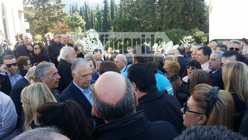 Πλήθος κόσμου στο τελευταίο αντίο στη Βάσω Μεϊμαράκη -Ολη η ΝΔ στην κηδεία [εικόνες] | iefimerida.gr 20
