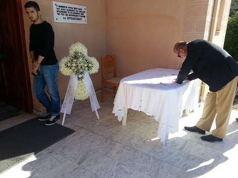 Με στρατιωτικές τιμές και αγήματα οι κηδείες των τριών στρατιωτών που έχασαν τη ζωή τους στο Βόλο [εικόνες & βίντεο] | iefimerida.gr 0