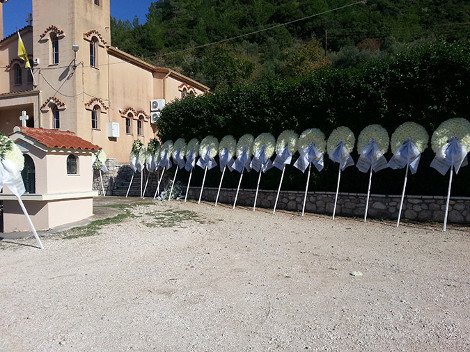 Με στρατιωτικές τιμές και αγήματα οι κηδείες των τριών στρατιωτών που έχασαν τη ζωή τους στο Βόλο [εικόνες & βίντεο] | iefimerida.gr 1