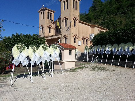 Με στρατιωτικές τιμές και αγήματα οι κηδείες των τριών στρατιωτών που έχασαν τη ζωή τους στο Βόλο [εικόνες & βίντεο] | iefimerida.gr 2