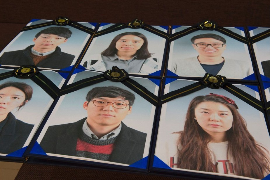 Πηγαίνουν ζωντανοί στην κηδεία τους -Μία περίεργη «θεραπεία» για την κατάθλιψη και το άγχος [εικόνες] | iefimerida.gr 3