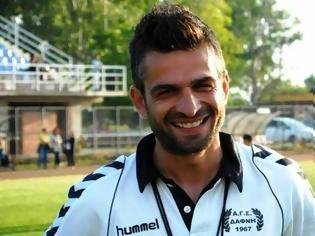 Θρήνος στην κηδεία του αστυνομικού που μαχαιρώθηκε από διαρρήκτη [εικόνες] | iefimerida.gr 1