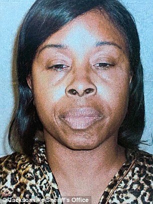 ΗΠΑ: Βρέθηκε αγνοουμένη μετά από 18 χρόνια -Την είχε απαγάγει γυναίκα προσποιούμενη την νοσοκόμα [εικόνες] | iefimerida.gr 1