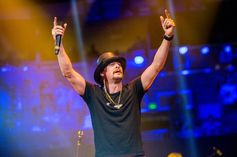 Οι αστέρες της σόουμπιζ γυρίζουν την πλάτη στον Τραμπ: Δεν θα εμφανιστούν στην τελετή ορκωμοσίας του [εικόνες] | iefimerida.gr 4