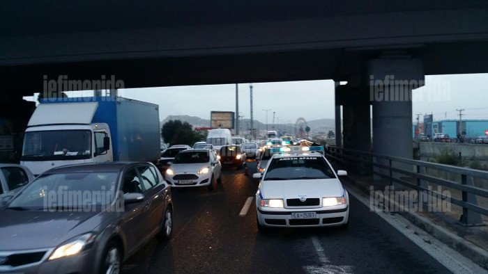 Νεαρό ζευγάρι «βούτηξε» στον Κηφισό -Μυστήριο το πώς βρέθηκε εκεί [εικόνες] | iefimerida.gr 7