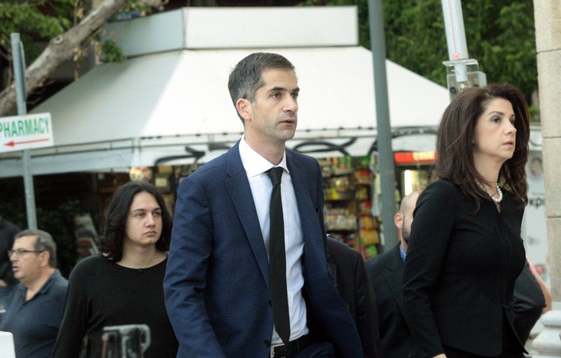 Κωνσταντίνος Μητσοτάκης: Λαϊκό προσκύνημα στη Μητρόπολη [εικόνες & βίντεο] | iefimerida.gr 4