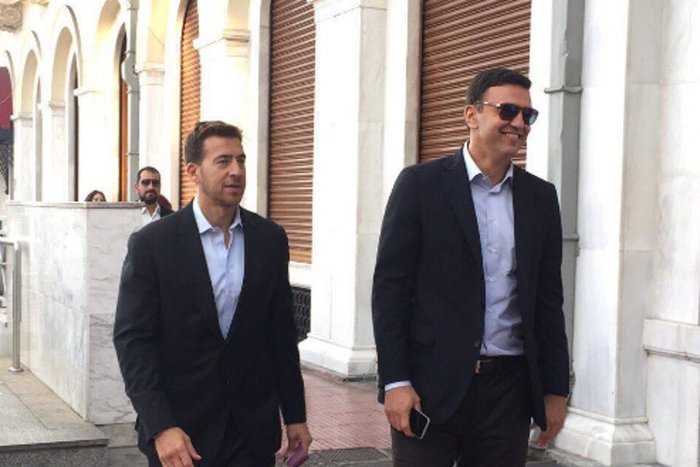 Ποιος είναι ο Ελληνας Αλέξης Γιαννούλιας που βρίσκεται διαρκώς στο πλευρό του Ομπάμα [εικόνες] | iefimerida.gr 2