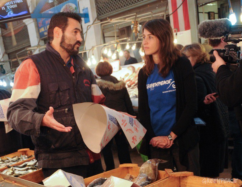 Απίστευτο γέλιο στο Twitter με την πετρελαιοκηλίδα: 1 κιλό σαρδέλες Σαρωνικού για προσάναμμα! [εικόνες] | iefimerida.gr 4