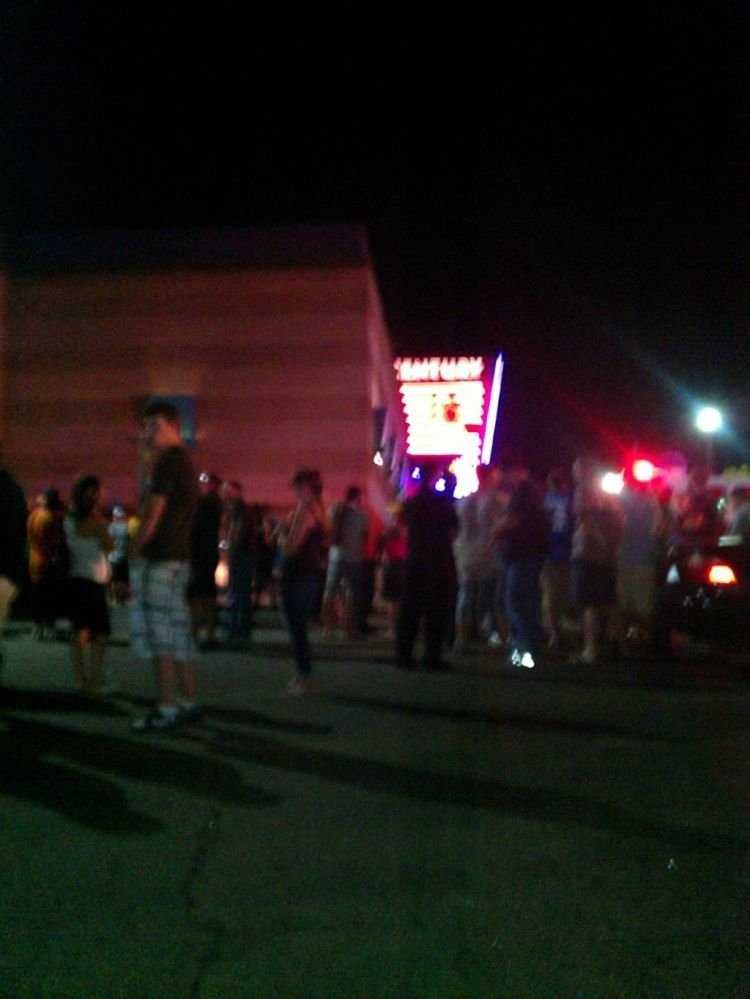 Ψυχοπαθής μασκοφόρος σκοτώνει δέκα φαν του Μπάτμαν σε σινεμά [εικόνες] | iefimerida.gr 0