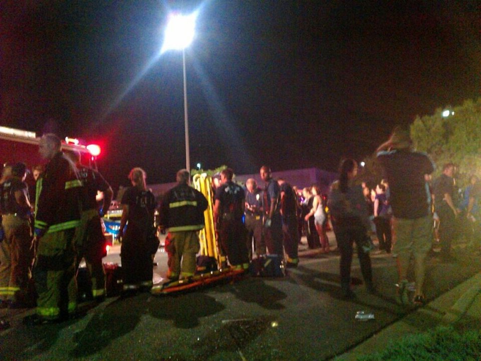 Ψυχοπαθής μασκοφόρος σκοτώνει δέκα φαν του Μπάτμαν σε σινεμά [εικόνες] | iefimerida.gr 2