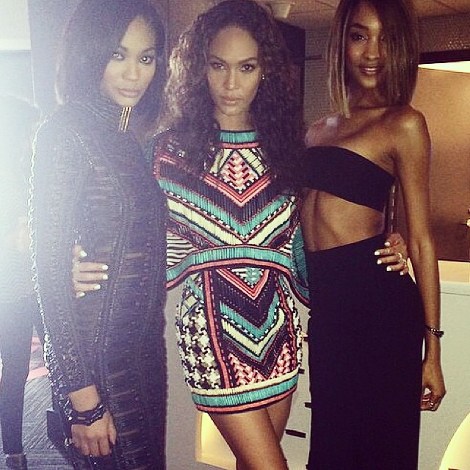 Την πάτησε η Κιμ Καρντάσιαν -Η γυναίκα που φορούσε το ίδιο φόρεμα με εκείνη στα βραβεία MTV [εικόνες] | iefimerida.gr 5