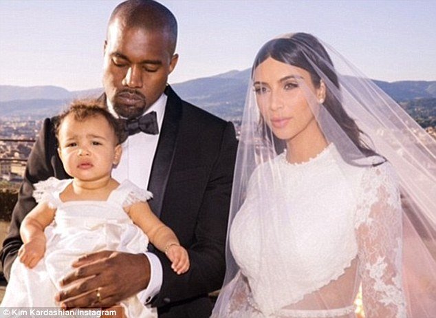 Καρντάσιαν: Ετσι γιορτάζει την επέτειο γάμου [εικόνες] | iefimerida.gr 12