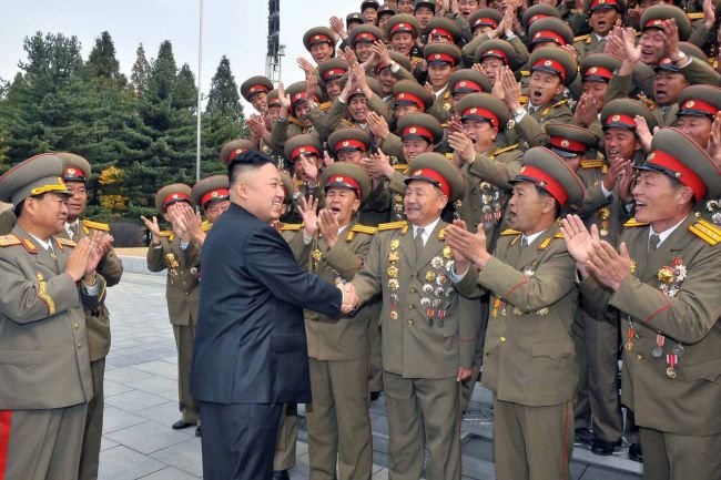 Νέα φρίκη: Με φλογοβόλο εκτέλεσε υπουργό του ο Κιμ Γιονγκ Ουν [εικόνες] | iefimerida.gr 1