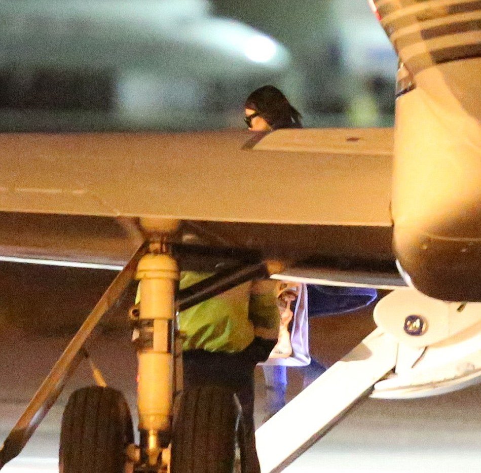 Ούρλιαζε και είχε παραισθήσεις -Πώς συνέβη το ψυχωσικό επεισόδιο του Κάνιε Γουέστ [εικόνες] | iefimerida.gr 1