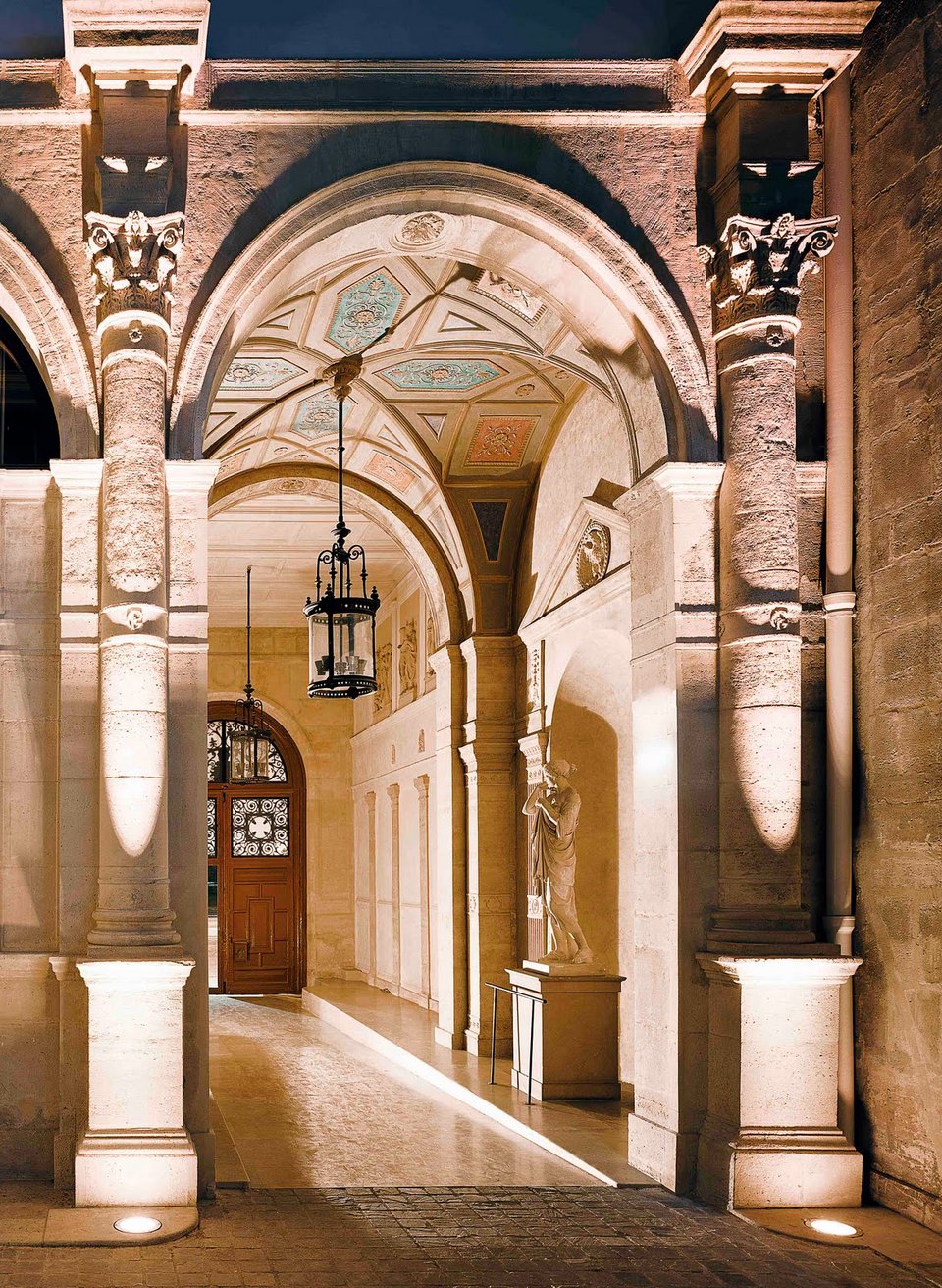 Ανω κάτω το Παρίσι με τη ληστεία στην Καρντάσιαν -Εξαλλη δηλώνει η δήμαρχος [εικόνες] | iefimerida.gr 2