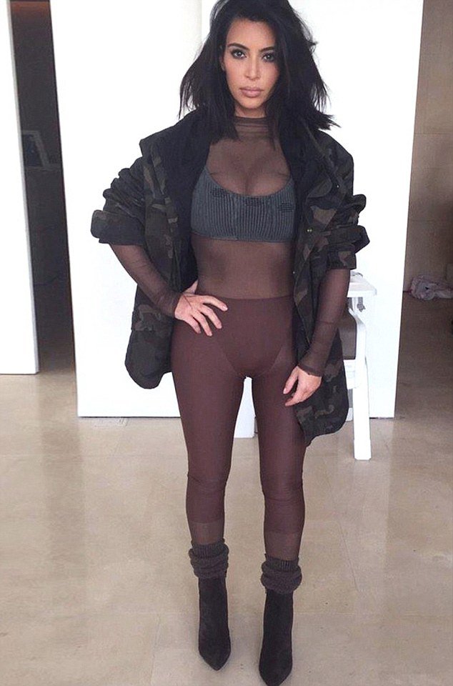 Δημοσιογράφος έγινε κλώνος της Καρντάσιαν -Αντέγραψε δίαιτα, ρούχα, μακιγιάζ και selfies [εικόνες] | iefimerida.gr 6