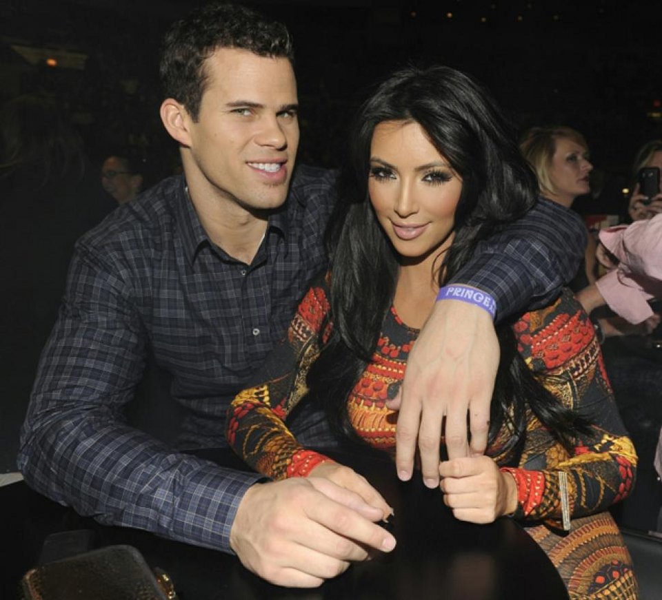 Οταν ο Prince πέταξε την Κιμ Καρντάσιαν από τη σκηνή [βίντεο] | iefimerida.gr 7