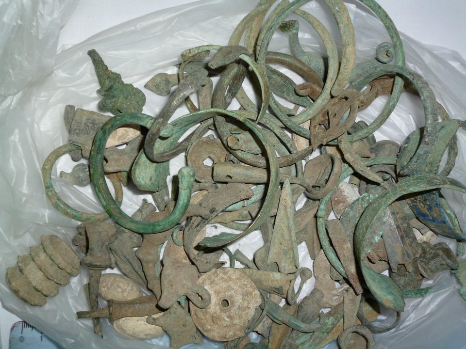 Θησαυρό ανυπολόγιστης αξίας είχαν στα χέρια τους οι αρχαιοκάπηλοι [εικόνες] | iefimerida.gr 1