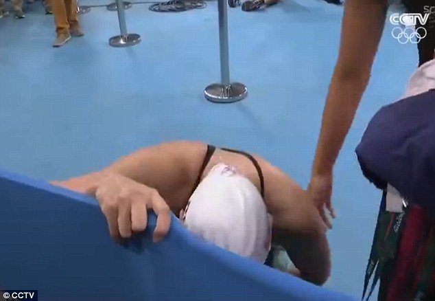 Η απόλυτη ειλικρίνεια κολυμβήτριας που έγινε viral -«Εχασα το μετάλλιο γιατί είχα περίοδο» | iefimerida.gr 0