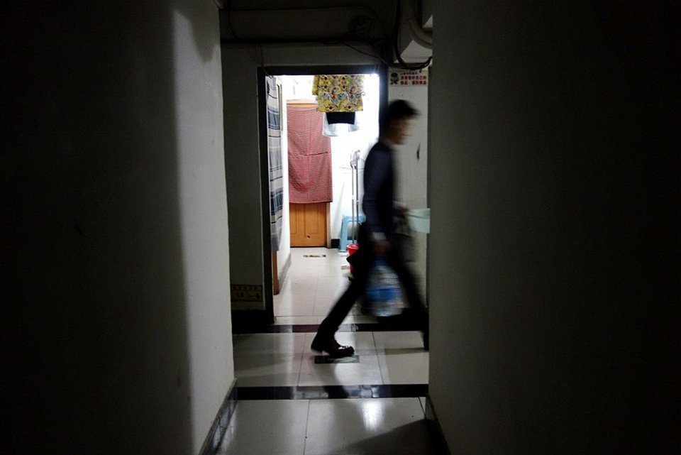 Η άλλη (άθλια) όψη του Πεκίνου -Χιλιάδες Κινέζοι ζουν σαν ποντίκια στο υπόγειο δίκτυο της πόλης [εικόνες] | iefimerida.gr 0