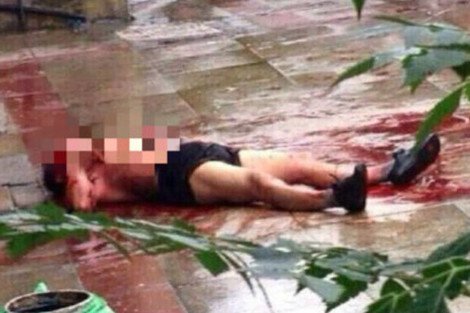 Φρίκη δίχως όρια στην Κίνα: Τον έσφαξε και έφαγε την καρδιά του στη μέση του δρόμου για ένα πιάτο νούντλς [εικόνες] | iefimerida.gr 0