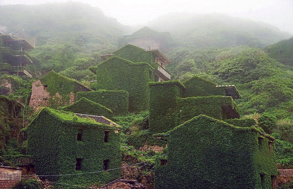 Η αντεπίθεση της φύσης: Πώς «κατάπιε» ένα ολόκληρο χωριό στην Κίνα [εικόνες] | iefimerida.gr 1