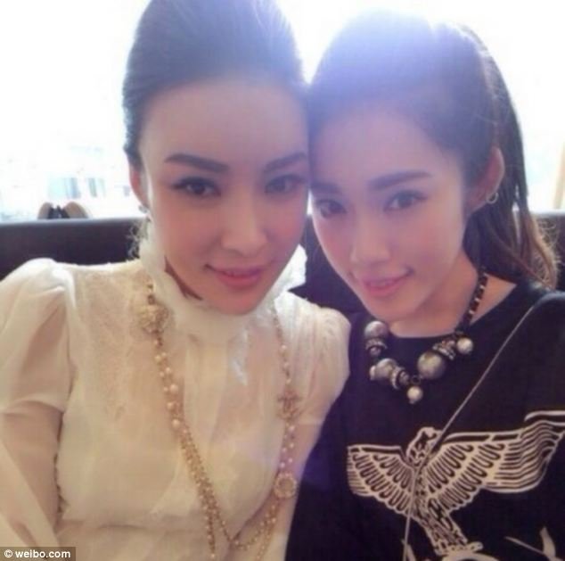 Ο καυτός διαγωνισμός ομορφιάς της Κίνας για την πιο σέξι μαμά – Δεν ξεχωρίζουν από τις κόρες τους [εικόνες]  | iefimerida.gr 0