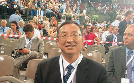 Γιατί «κοκκίνισε» το γαλάζιο συνέδριο της Νέας Δημοκρατίας: Μερικοί απρόσμενοι επισκέπτες [εικόνες] | iefimerida.gr 1