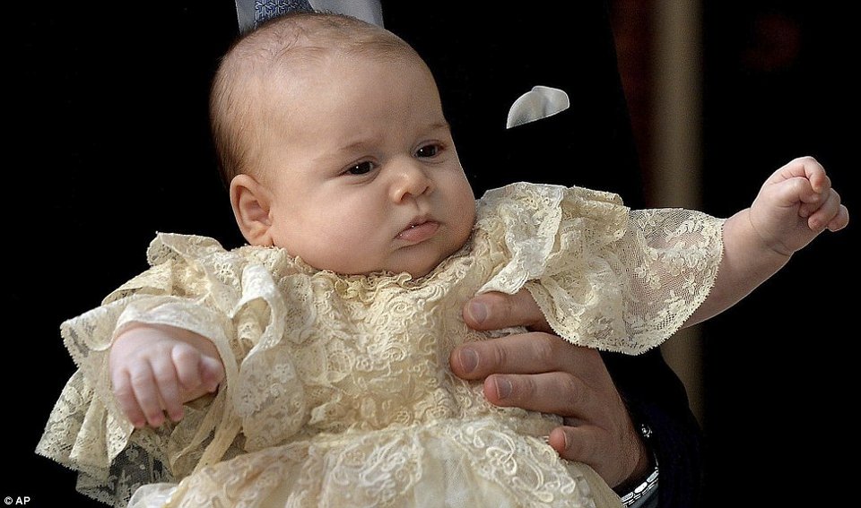 Ο μελλοντικός βασιλιάς της Αγγλίας George -Ξετρελαμμένα τα βρετανικά ΜΜΕ μαζί του | iefimerida.gr 0
