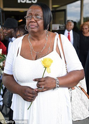 Οι κόρες του BB King «σφάζονται» για την περιουσία του - Τα 5.000 δολάρια που τις θύμωσαν [εικόνες] | iefimerida.gr 1