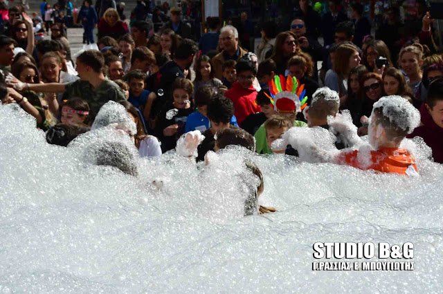 Κυνήγι θησαυρού με «βουτιές» σε γιαούρτι και αφρούς στο Ναύπλιο [εικόνες] | iefimerida.gr 12
