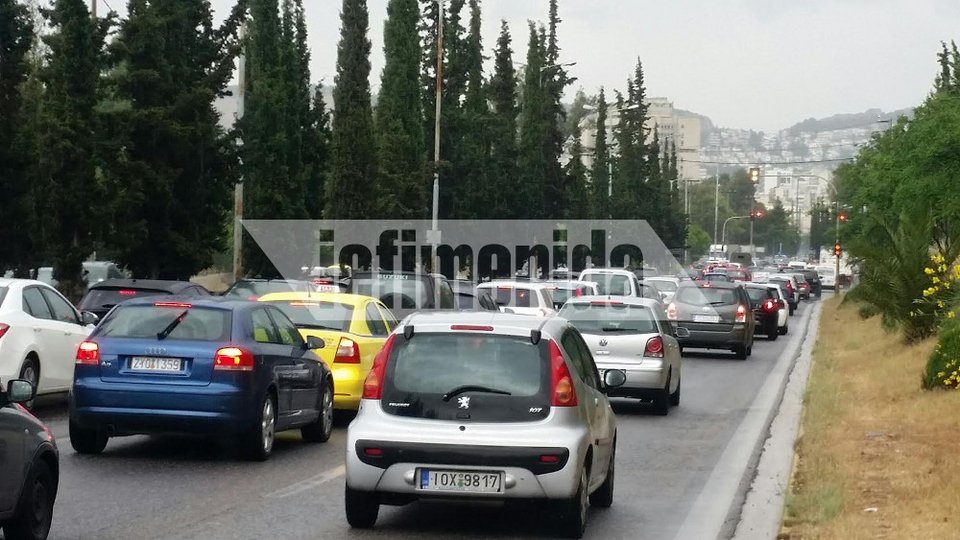 Κυκλοφοριακό κομφούζιο στους δρόμους της Αθήνας -Ποιοι δρόμοι έχουν κίνηση [εικόνες] | iefimerida.gr 0