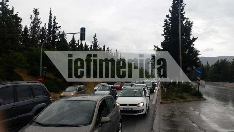 Κυκλοφοριακό κομφούζιο στους δρόμους της Αθήνας -Ποιοι δρόμοι έχουν κίνηση [εικόνες] | iefimerida.gr 4