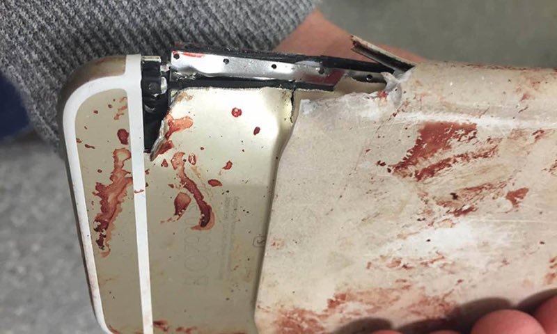 Μάντσεστερ: Πώς ένα κινητό έσωσε τη ζωή μίας γυναίκας από την έκρηξη [εικόνα] | iefimerida.gr 0