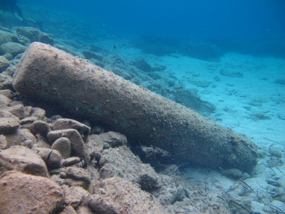 Ενάλια Αρχαιολογική Eρευνα στη Δήλο: Εντοπίστηκαν ναυάγιο, αμφορείς και κτιριακά κατάλοιπα [εικόνες]  | iefimerida.gr 0