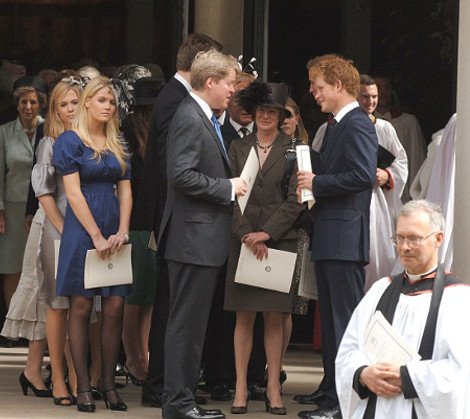 Αυτή είναι η εκρηκτική, καλλίγραμμη ανιψιά της πριγκίπισσας Νταΐάνα -Το διαπεραστικό βλέμμα που κληρονόμησε από την θεία της [εικόνες] | iefimerida.gr 15