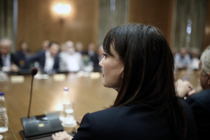 Η μοδάτη Τζάκρη και οι φωσφοριζέ λεπτομέρειες της Μαρίας Κόλλια [εικόνες] | iefimerida.gr 4