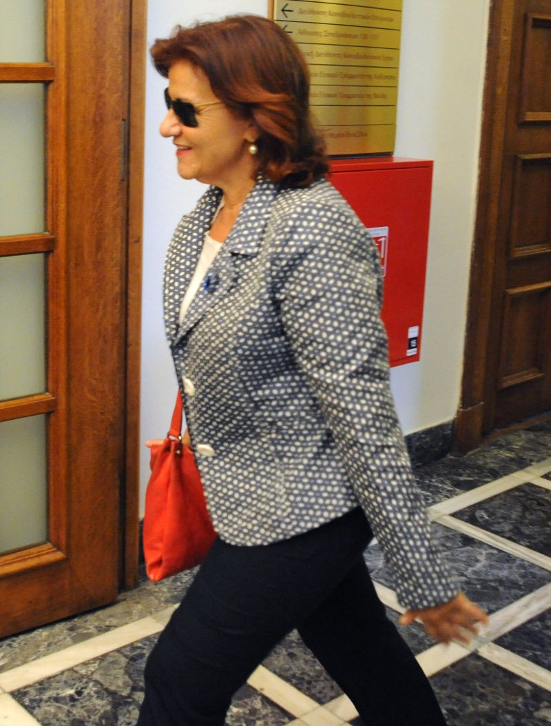 Η μοδάτη Τζάκρη και οι φωσφοριζέ λεπτομέρειες της Μαρίας Κόλλια [εικόνες] | iefimerida.gr 9