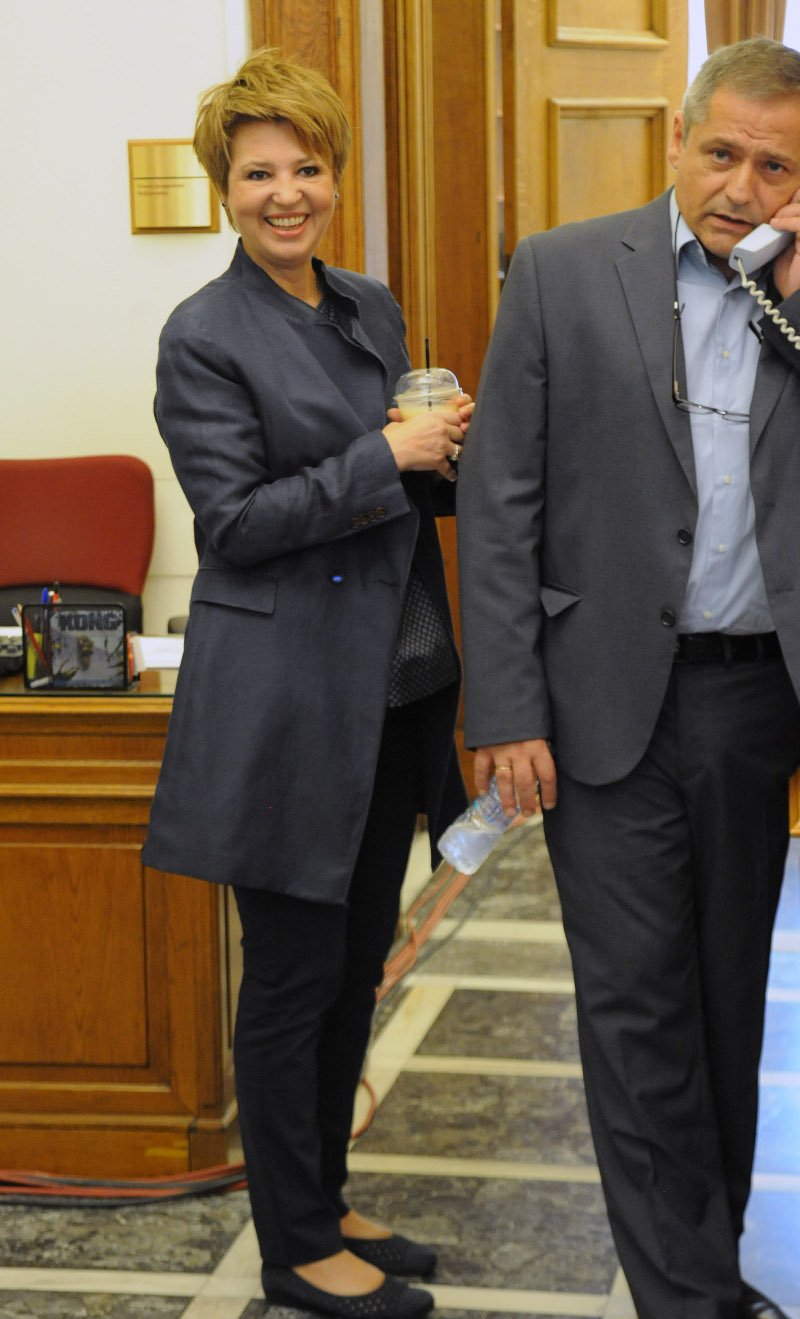 Η μοδάτη Τζάκρη και οι φωσφοριζέ λεπτομέρειες της Μαρίας Κόλλια [εικόνες] | iefimerida.gr 7