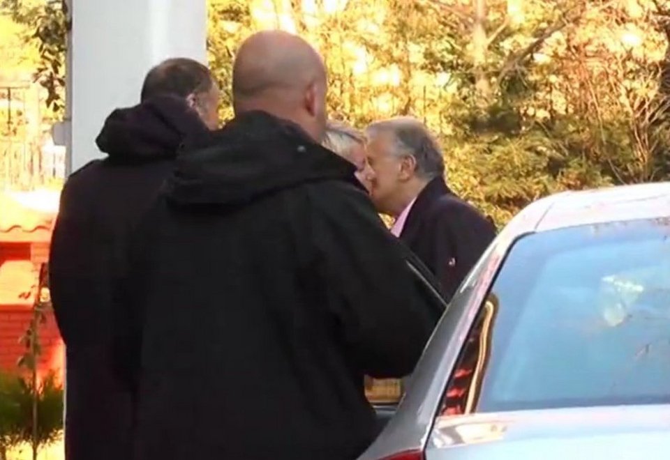 Ολη η οικογένεια Καραμανλή αποχαιρέτησε την Αθηνά [εικόνες] | iefimerida.gr 7