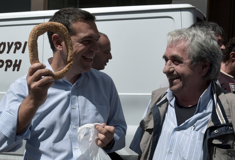 Η στάση του Αλέξη Τσίπρα για... κουλούρι [εικόνες] | iefimerida.gr 0