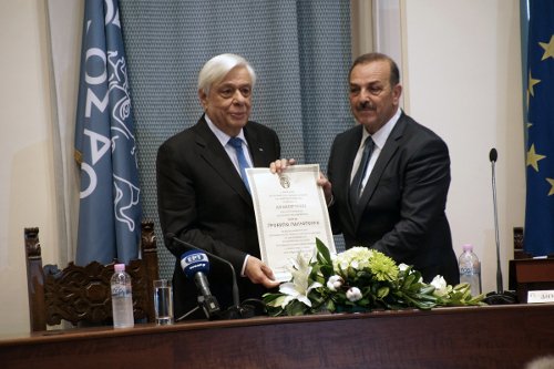 Eπίτιμος Δημότης Ρόδου ο Προκόπης Παυλόπουλος [εικόνες] | iefimerida.gr 3