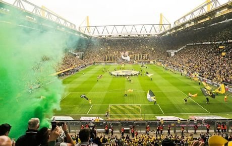 Συγκίνηση και δάκρυα στο «αντίο» του Γιούργκεν Κλοπ - Έτσι τον αποχαιρέτισε η Ντόρτμουντ [εικόνες & βίντεο] | iefimerida.gr 2