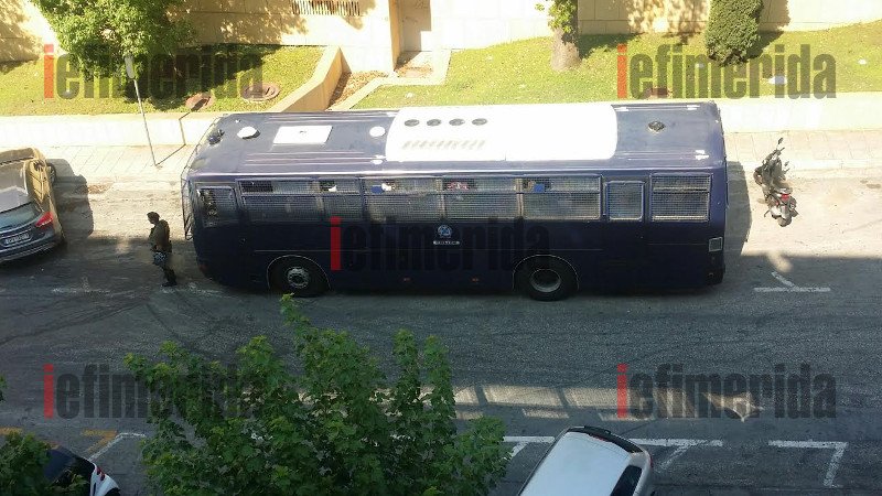 Το αίνιγμα με το ξενοδοχείο των Τροϊκανών -Κλούβα και άνδρες των ΜΑΤ έχουν ζώσει από τα ξημερώματα το Hilton [εικόνες]  | iefimerida.gr 7