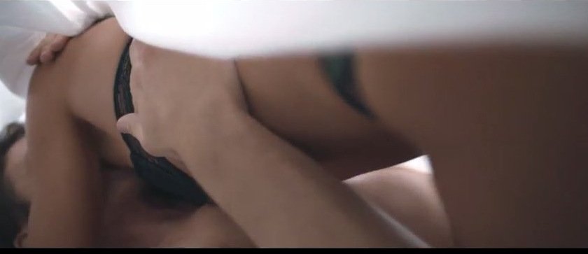 «Φωτιά» η Χάιντι Κλουμ - Πρωταγωνίστρια σε ένα από τα πιο «καυτά» βιντεοκλίπ [εικόνες & βίντεο] | iefimerida.gr 6