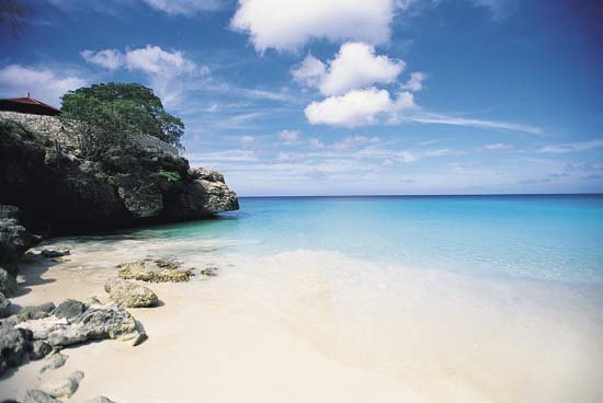 Λευκάδα και Αντίπαξοι μέσα στους προορισμούς με τα πιο καθαρά και γαλάζια νερά [εικόνες] | iefimerida.gr 7